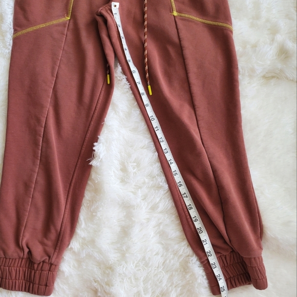 Fabletics Size S Jogger Iris Sweatpants - Picture 12 of 12